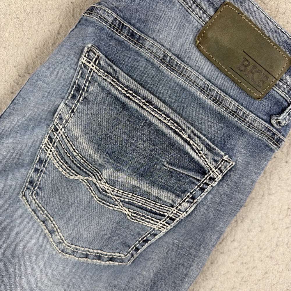 BKE Buckle Tyler Straight Jeans Men's Size 34Long Blue Stretch Denim Whiskering